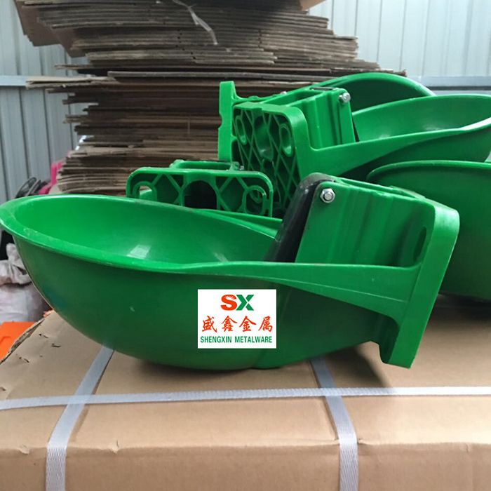 mangkuk lembu plastik 2 (001) .jpg